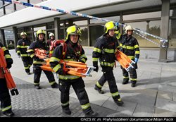 Pražští hasiči se zúčastnili cvičení DÉMON 2018 na kterém policie v Kongresovém centru cvičila, jak z rukou teroristů zachránit tisíce rukojmích 