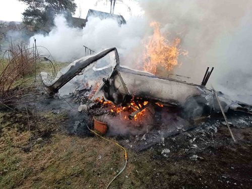 Plameny zničily karavan během krátké chvíle