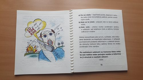Příručka „Jak se zachovat při mimořádné události“ pro slabozraké děti jde do jihočeských škol