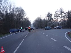Hasiči pomáhali zraněným u nehody 5 aut u Ostravy a rozdávali Hasíky