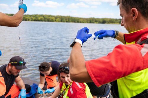 Utonutí bývá tiché. Všímavost může zachránit lidský život