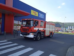 Požár v obchodním centru