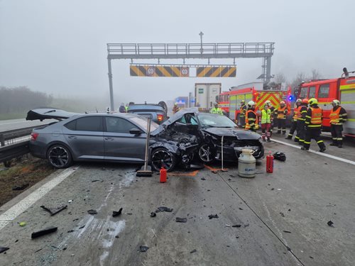 Hromadná nehoda na D1 zastavila na několik hodin provoz
