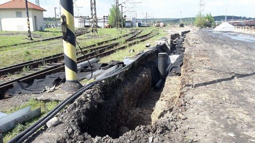 Nález letecké pumy v plzeňském nákladovém nádraží