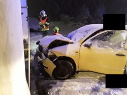 Dvě dopravní nehody v ranních hodinách