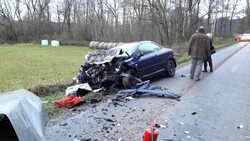 Po střetu dvou vozidel na Hlinsku byly zraněny čtyři osoby