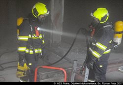 U požáru rozestavěné části pražského obchodního centra zasahovaly dvě jednotky hasičů