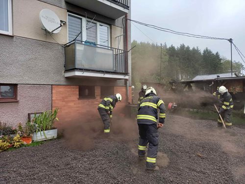 Nebezpečí pod povrchem: Hromada uhlí se začala sama vzněcovat
