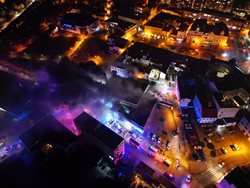 Zvláštní poplachový stupeň při požáru obchodního domu v Benešově