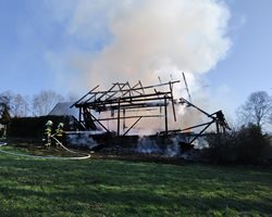 Plameny kompletně zachvátily stodolu v Dolní Sytové
