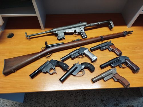 Zbraňová amnestie přináší do bezpečí i nebezpečné nálezy