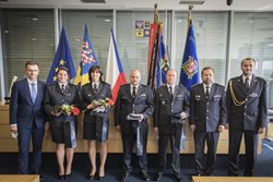 Hejtman ocenil hasiče při příležitosti svátku svatého Floriána