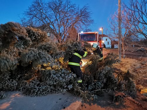 Silný vítr, povodňová pohotovost a povodňová bdělost