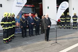 Slavnostní zahájení provozu stanice Bitozeves v průmyslovém areálu na Lounsku
