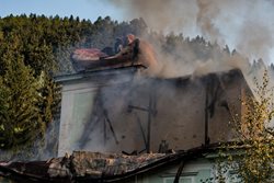 FOTOGALERIE Požár zámku v Horním Maršově 