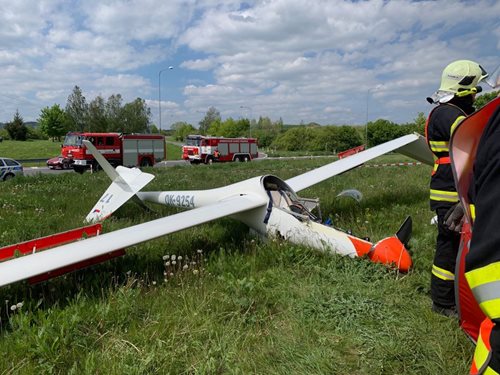 Pád bezmotorového kluzáku poblíž obce Drahotuše na Přerovsku.