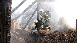 Dětské hrátky s ohněm skončily požárem stodoly
