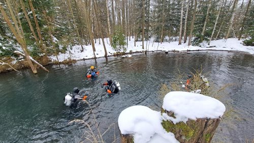 Hasiči potápěči se neustále zdokonalují