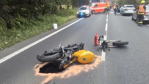 Tragická nehoda motorkáře uzavřela silnici u Přestanova. Léto znovu připomíná rizika jízdy na motocyklu