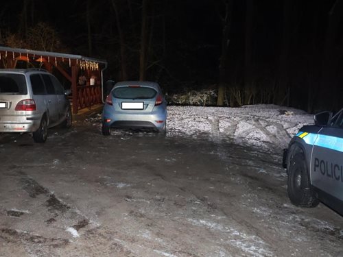 Opilý řidič se zákazem řízení havaroval a pokusil se odjet