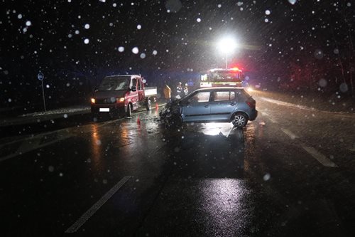 Střet dvou vozidel zranil několik osob, policie prověřuje možné pochybení řidiče