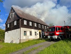 Požár roubenky v Chřibské