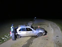 Na Zlínsku osobní vůz vyjel mimo silnici. Nehoda si vyžádala čtyři zraněné osoby. 