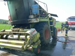 Požár zemědělského stroje u Libosvár
