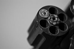 Přeplněné sklepy a půdy mohou znamenat značné riziko Požární ochrana v bytových domech aneb Ruská ruleta o život i o peníze -4. díl
