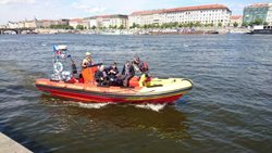 Vodní záchranná služba ČČK převzala novou techniku