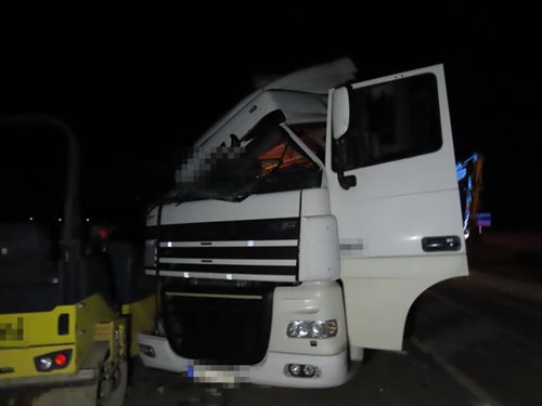 Nákladní vůz vjel do staveniště a způsobil vysokou škodu