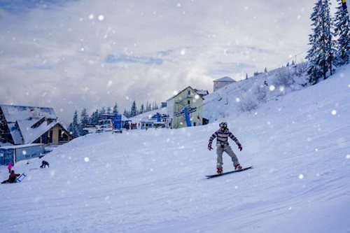 Bezpečně na sjezdovce: Hasiči radí, jak předejít nehodám