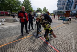 Před budovou RCO soutěžili nejtvrdší hasiči