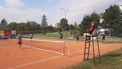 Na stanici v Dobrušce se konal tradiční přebor v nohejbalu trojic