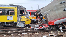 Čelní srážka vlaků: Čtyři lidé byli zraněni