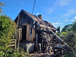 Při požáru chaty v Krnově vznikla škoda za 600 tisíc korun