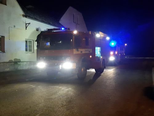 Požár v patře rodinného domu