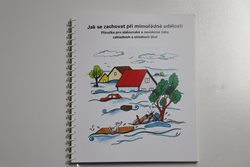 Slabozrací a nevidomí žáci dostali pod stromeček novou publikaci