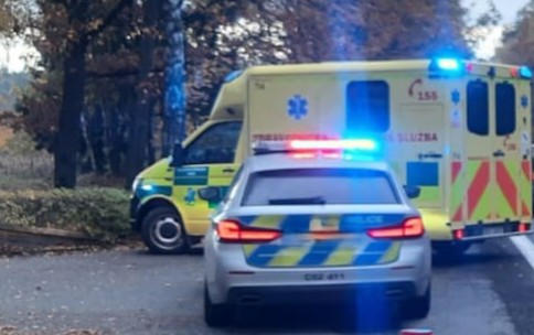 Policisté použili defibrilátor a zachránili ženu v bezvědomí