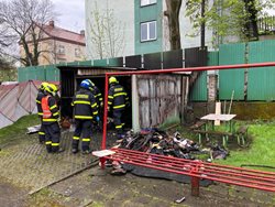 Nález těla při požáru garáže v Českém Těšíně
