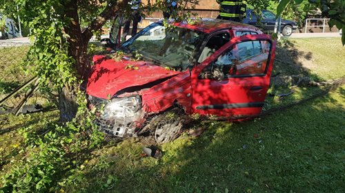 Zranění při nehodě v Jarošově nad Nežárkou
