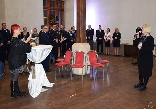 Praha 2 tradičně poděkovala policistům, strážníkům a hasičům