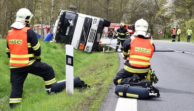 ztzt.jpg ztzt.jpg