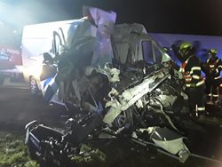 Hasiči v kraji vyprošťovali u dvou tragických nehod