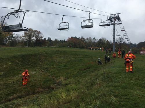Hasiči nacvičovali na Monínci záchranu z lanovky