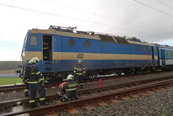 Zásah hasičů u požáru lokomotivy uchránil majetek v hodnotě 40 miliónů korun