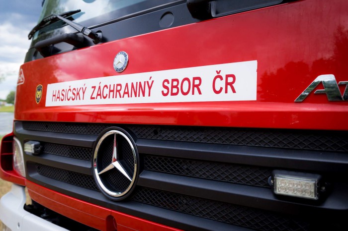 hzs-cr-(3).jpg hzs-cr-(3).jpg