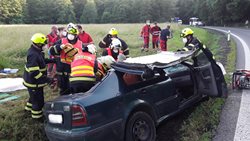Dopravní nehoda s vyproštěním na silnici I/13