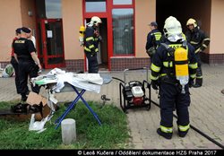 Požár v krejčovské dílně na Černém Mostě způsobila nedbalost majitele
