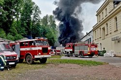 Požár v areálu firmy Veba v Broumově